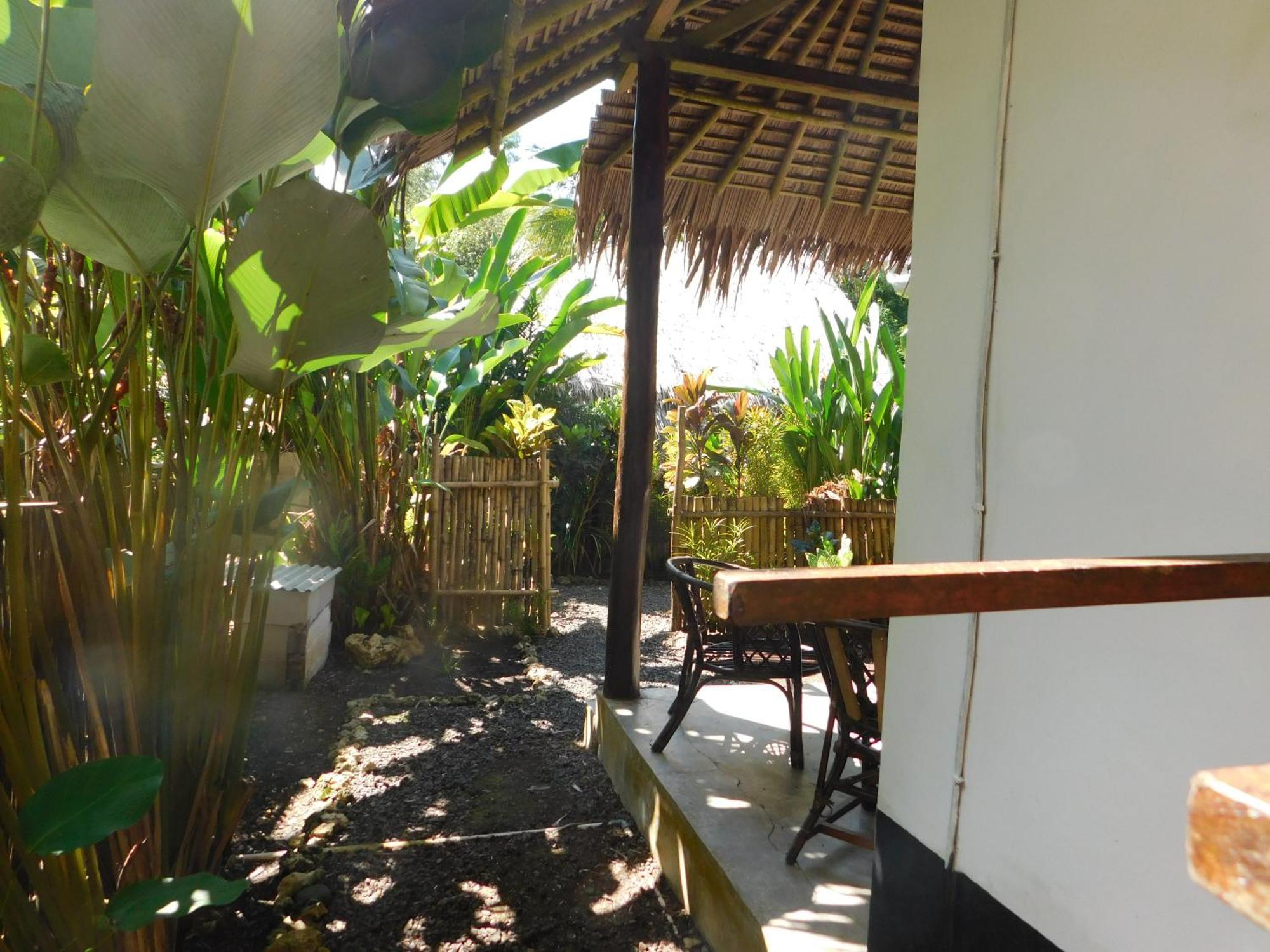 Rnv Eco Resort Bungalows Batukaras Exterior photo