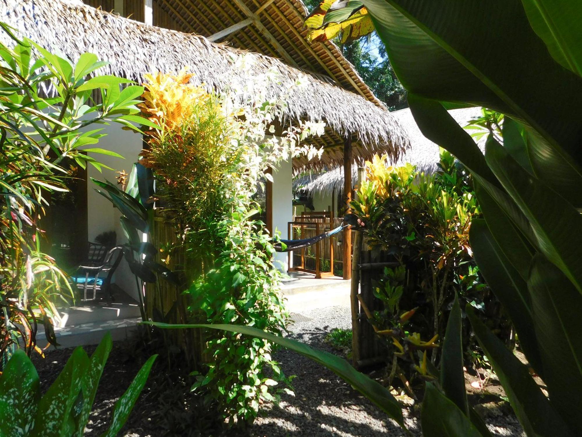Rnv Eco Resort Bungalows Batukaras Exterior photo